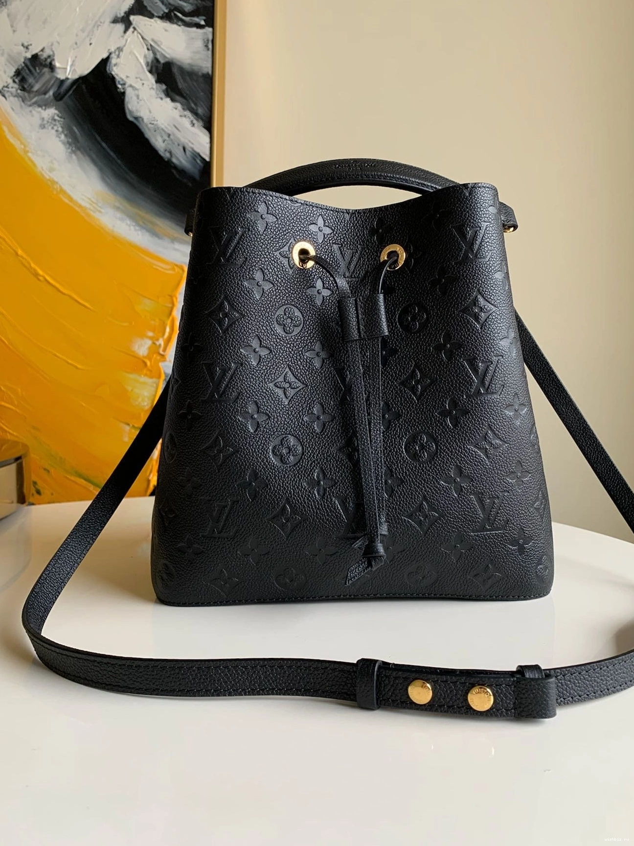 WIS NEONOE LOUIS VUITTON MM 0820